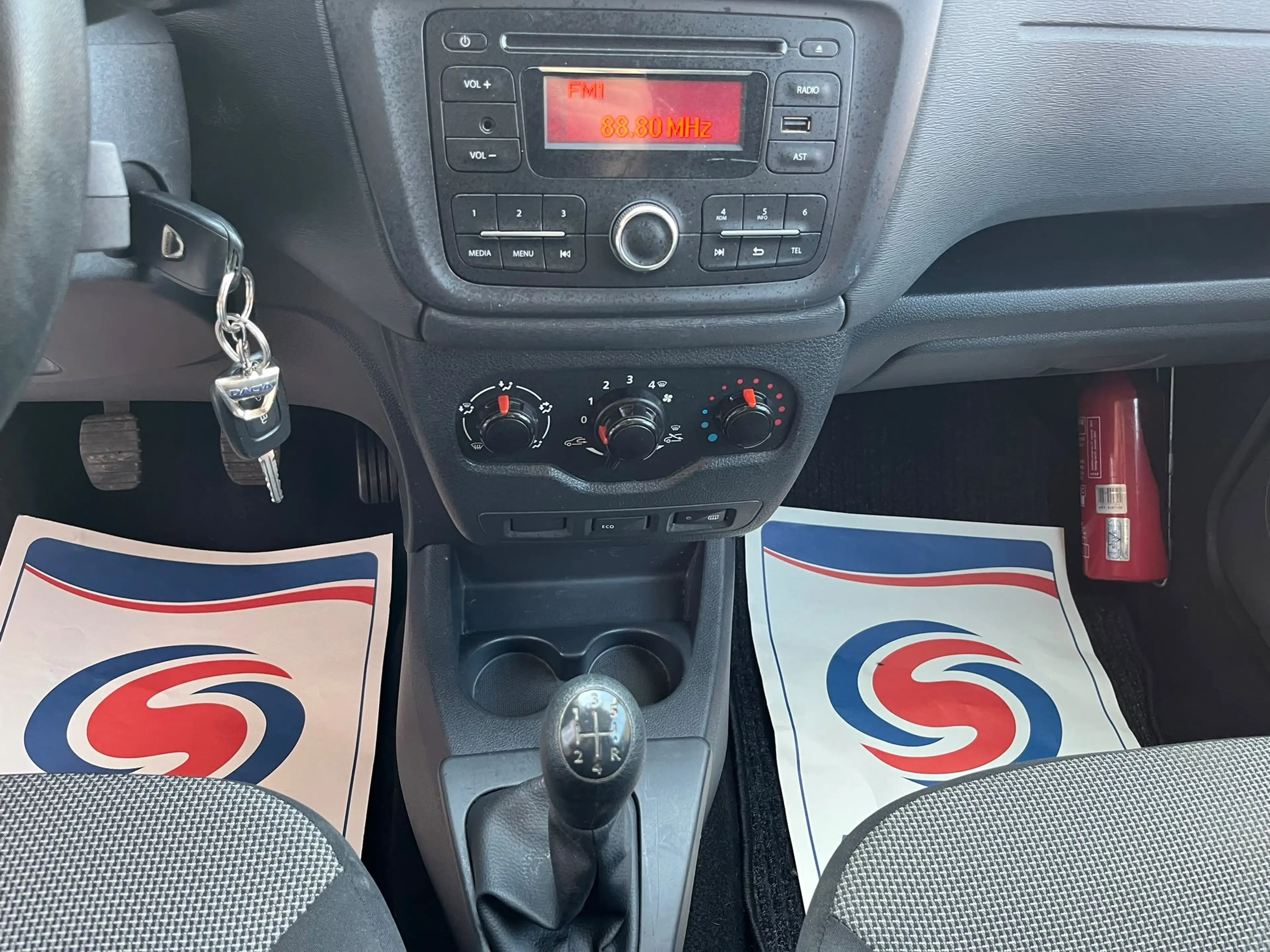 Dacia Dokker Van UTILITAIRE 1.6i SCe EURO6C 1ER PROPRIO *** CAPTEURS/BLUETOOTH *** — photo 13