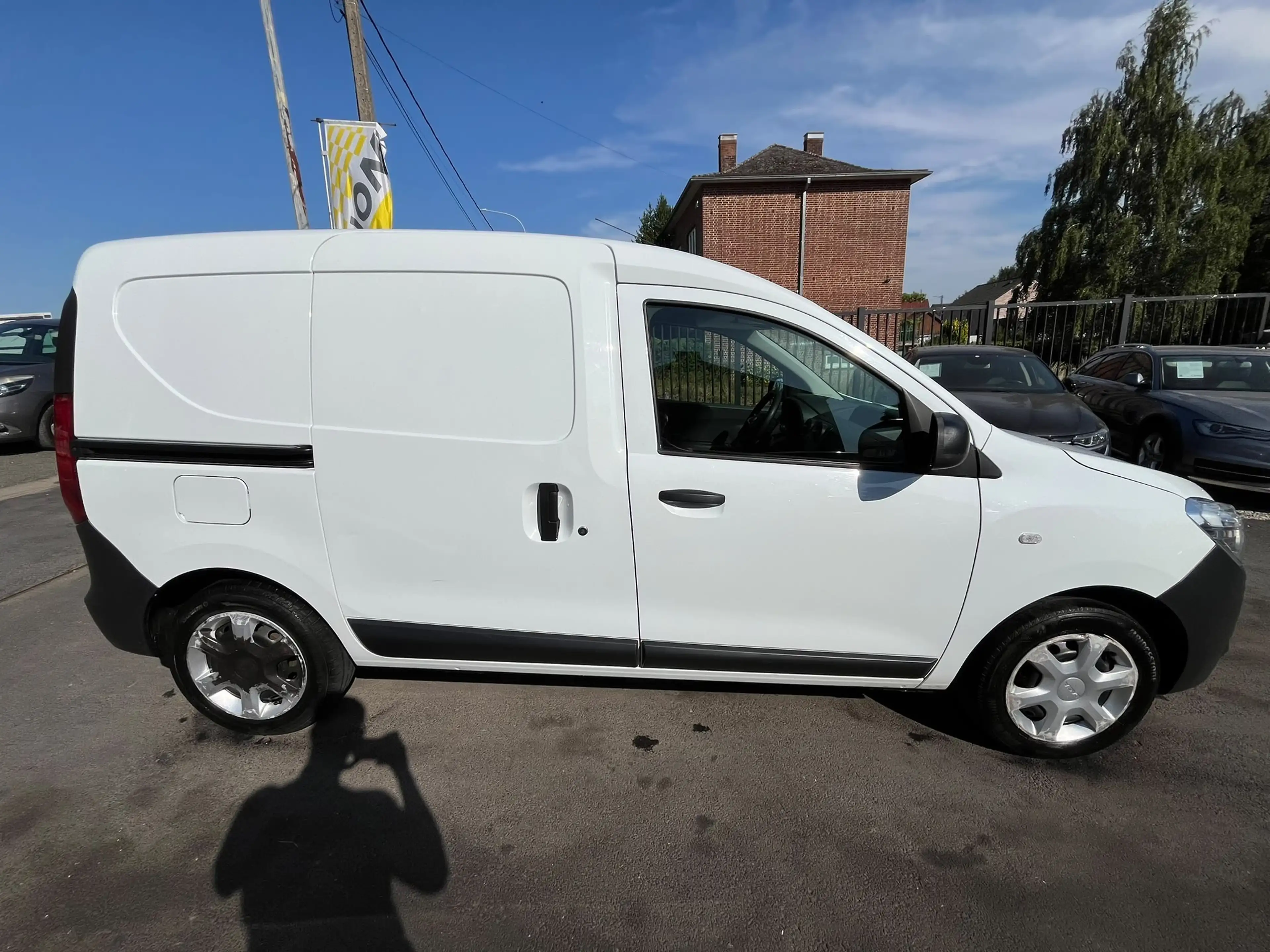 Dacia Dokker Van UTILITAIRE 1.6i SCe EURO6C 1ER PROPRIO *** CAPTEURS/BLUETOOTH *** — photo 4