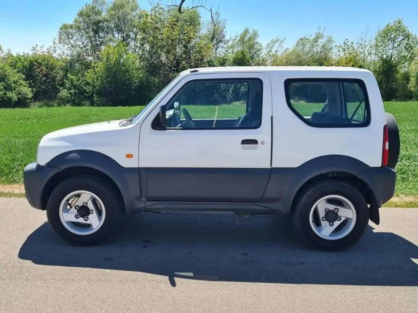 Suzuki Jimny Jimny 1,3 Pick-Up Weiß - 1