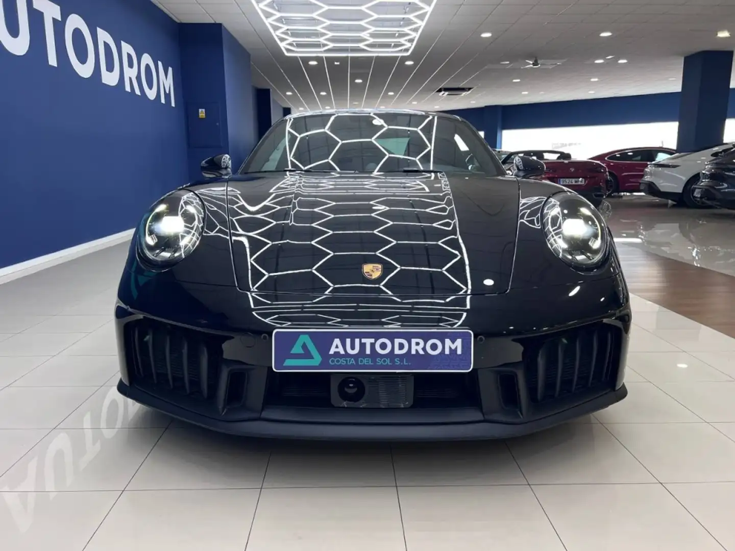 Porsche 992 Carrera 4 GTS Coupé PDK Negro - 2