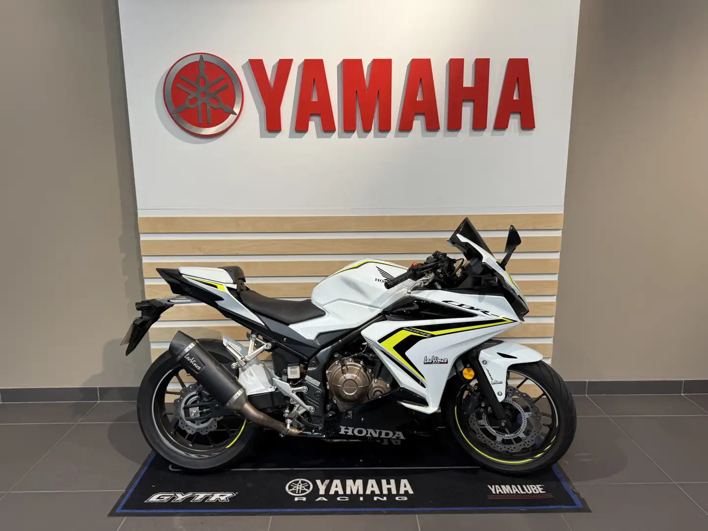 Honda CBR 500 R - 1