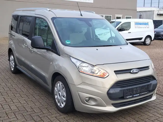 Ford Grand Tourneo Behindertenumbau AUTOMATIK