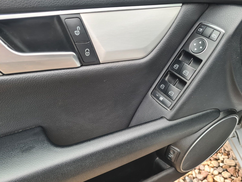 Mercedes-Benz C 200 T CDI BlueEfficiency Avantgarde TOP AUSST. — photo 10