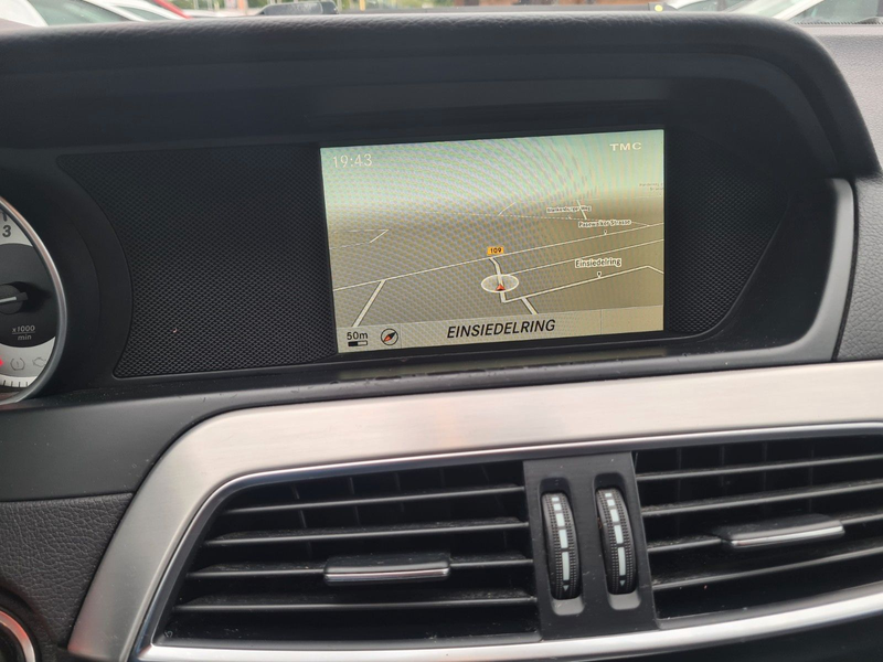 Mercedes-Benz C 200 T CDI BlueEfficiency Avantgarde TOP AUSST. — photo 11