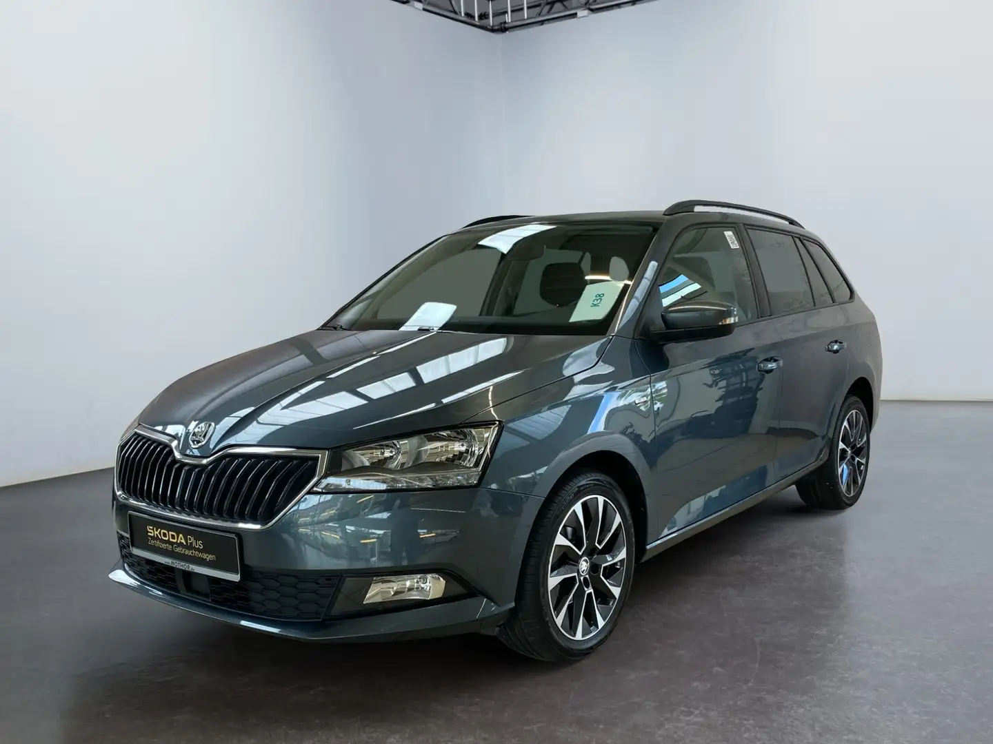 Skoda Fabia Combi Drive 125 1.0 TSI ACC AHK LM KlimaA Grau - 2