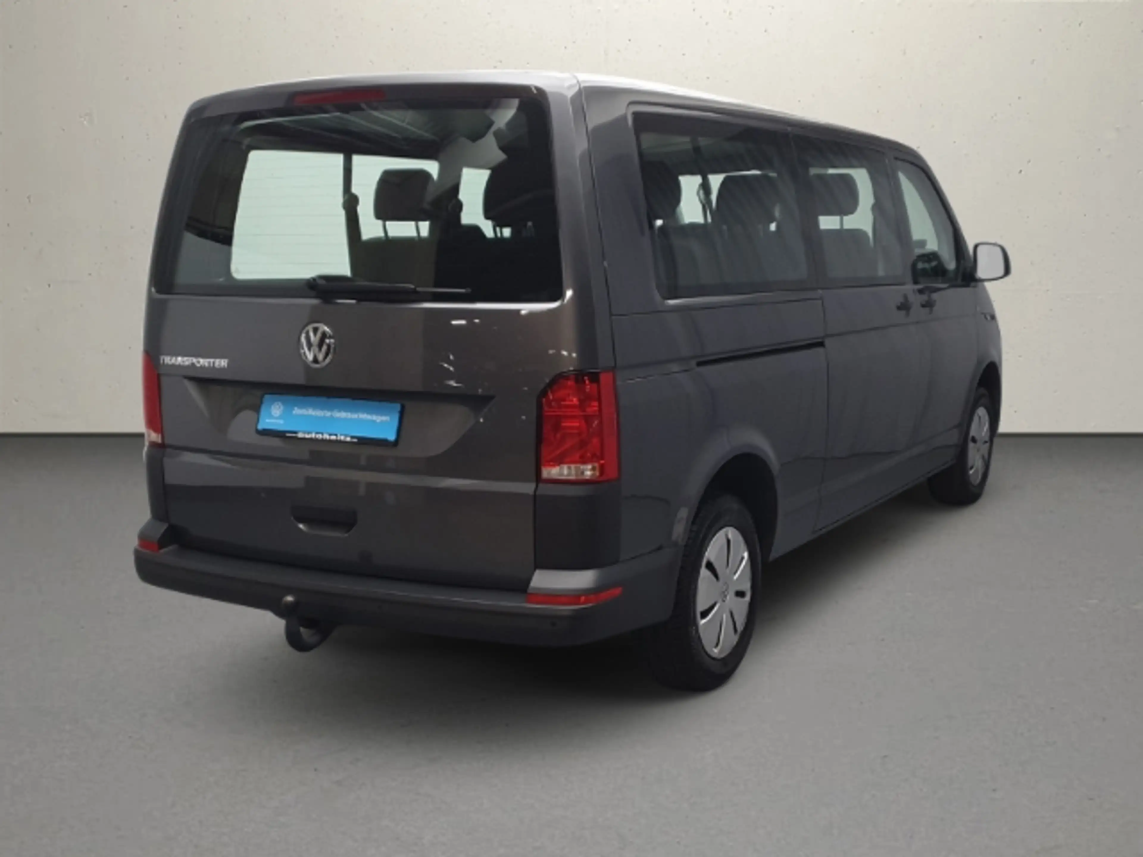 Volkswagen T6.1 Transporter Kombi 9-Sitzer L2H1 AHK Navi — photo 2