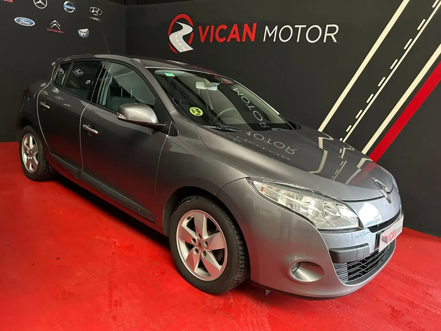Renault Megane 1.5dCi Dynamique 105 Gris - 1