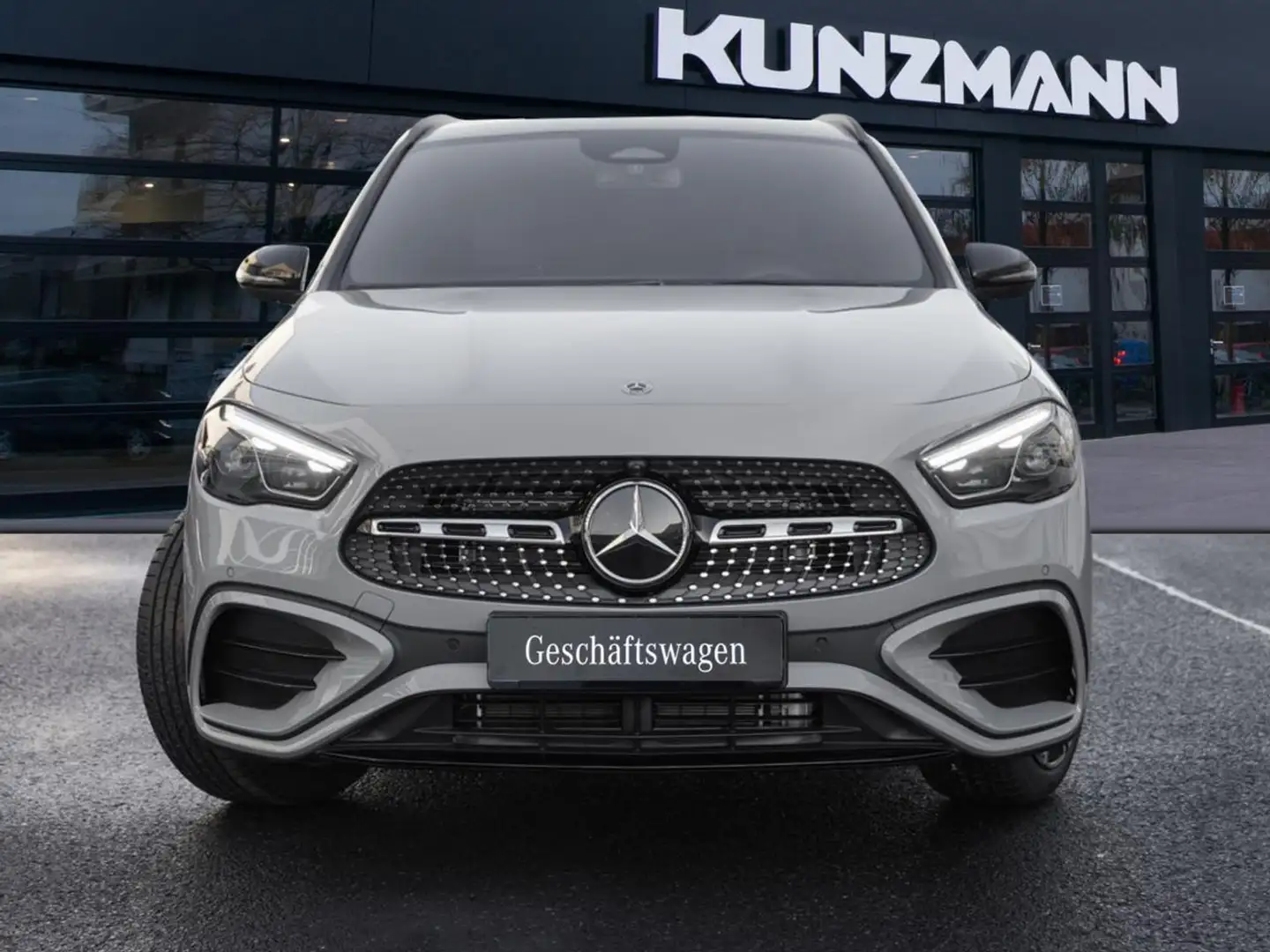 Mercedes-Benz GLA 200 AMG Night MBUXNavi-Prem. Kamera AHK Grau - 2
