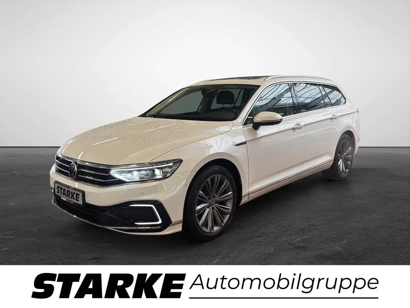 Volkswagen Passat Variant GTE 1.4 TSI DSG Weiß - 2