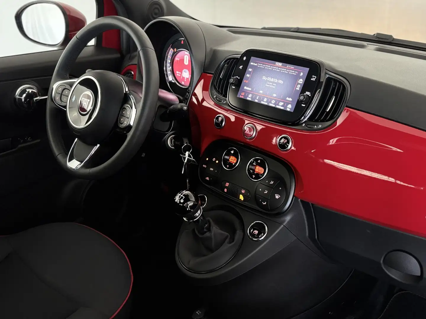 Fiat 500C Hybrid RED Cabrio | Apple-Android | Parkeersensore Rot - 2