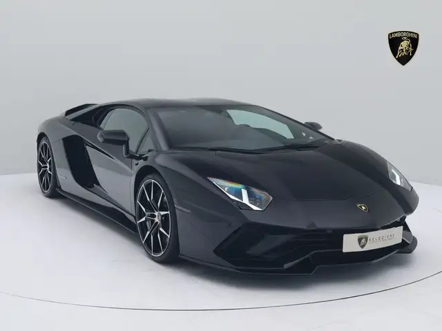 Lamborghini Aventador S NERO PEGASO I CARBON I ALL BLACK