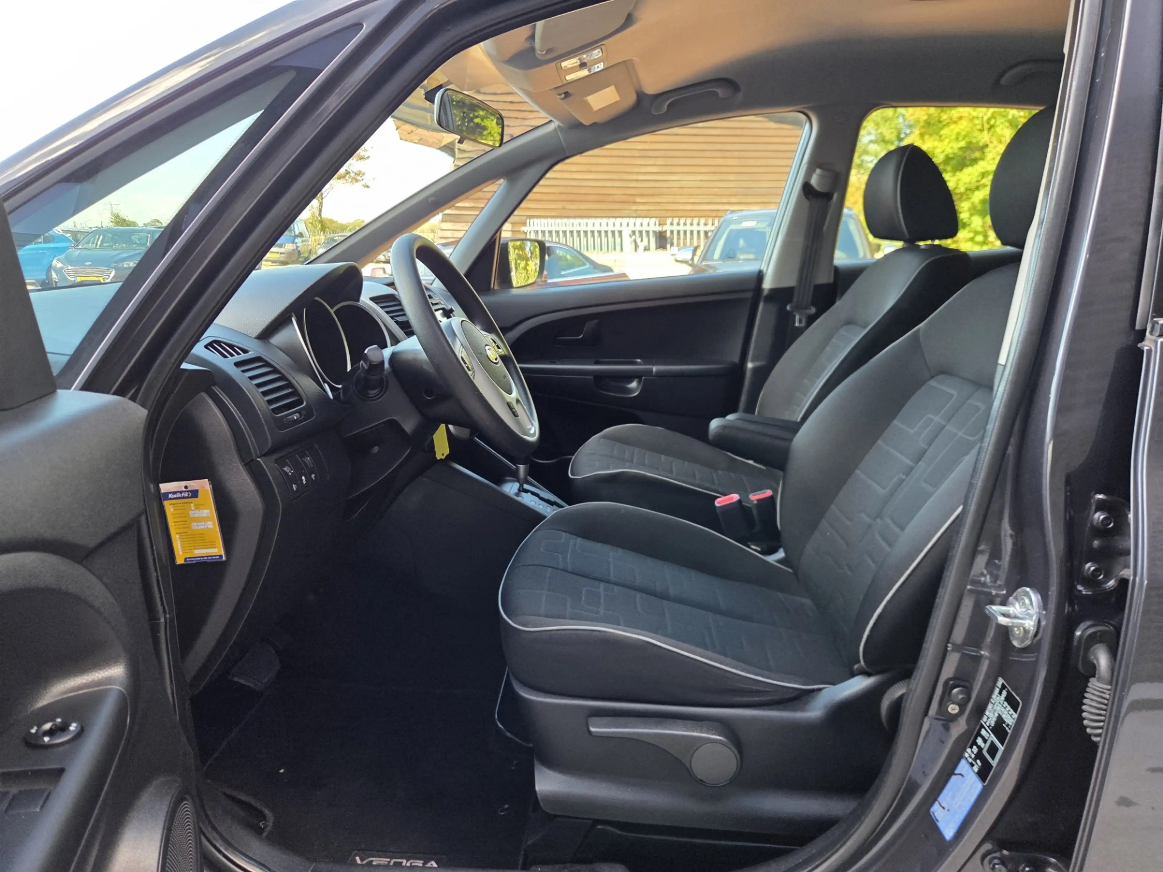 Kia Venga 1.6 CVVT Plus Pack Automaat — photo 4