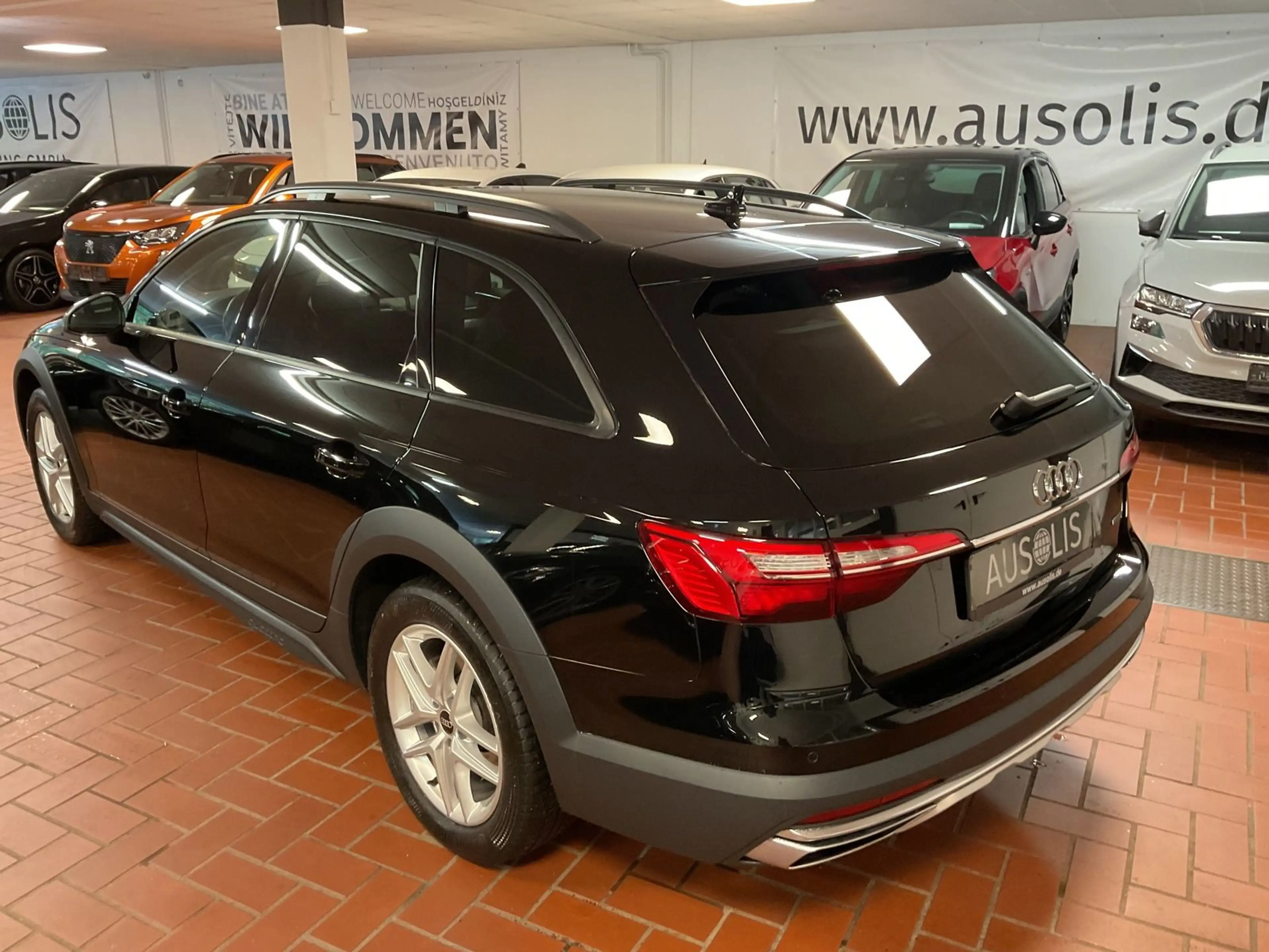 Audi A4 allroad Allroad  40 TDI quattro LED,Navi,Standheizung — photo 4