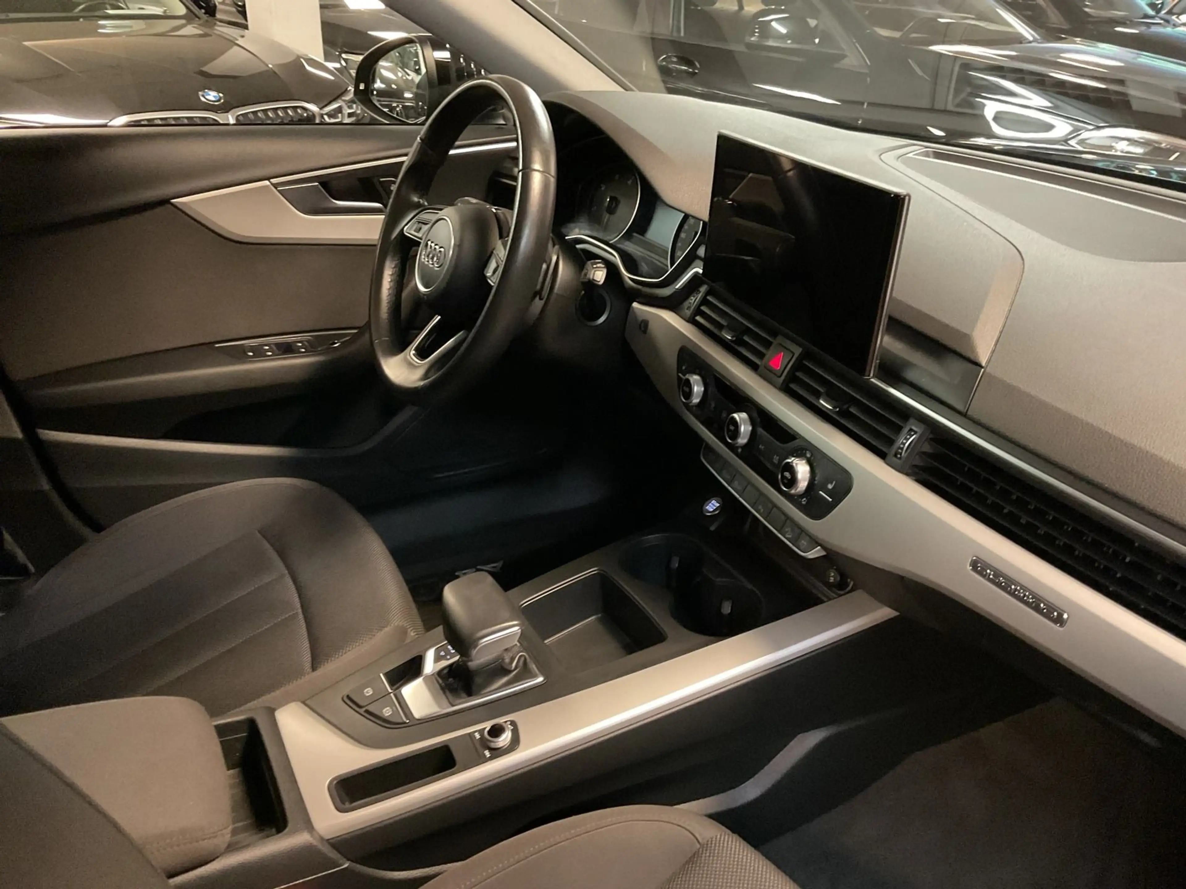Audi A4 allroad Allroad  40 TDI quattro LED,Navi,Standheizung — photo 12