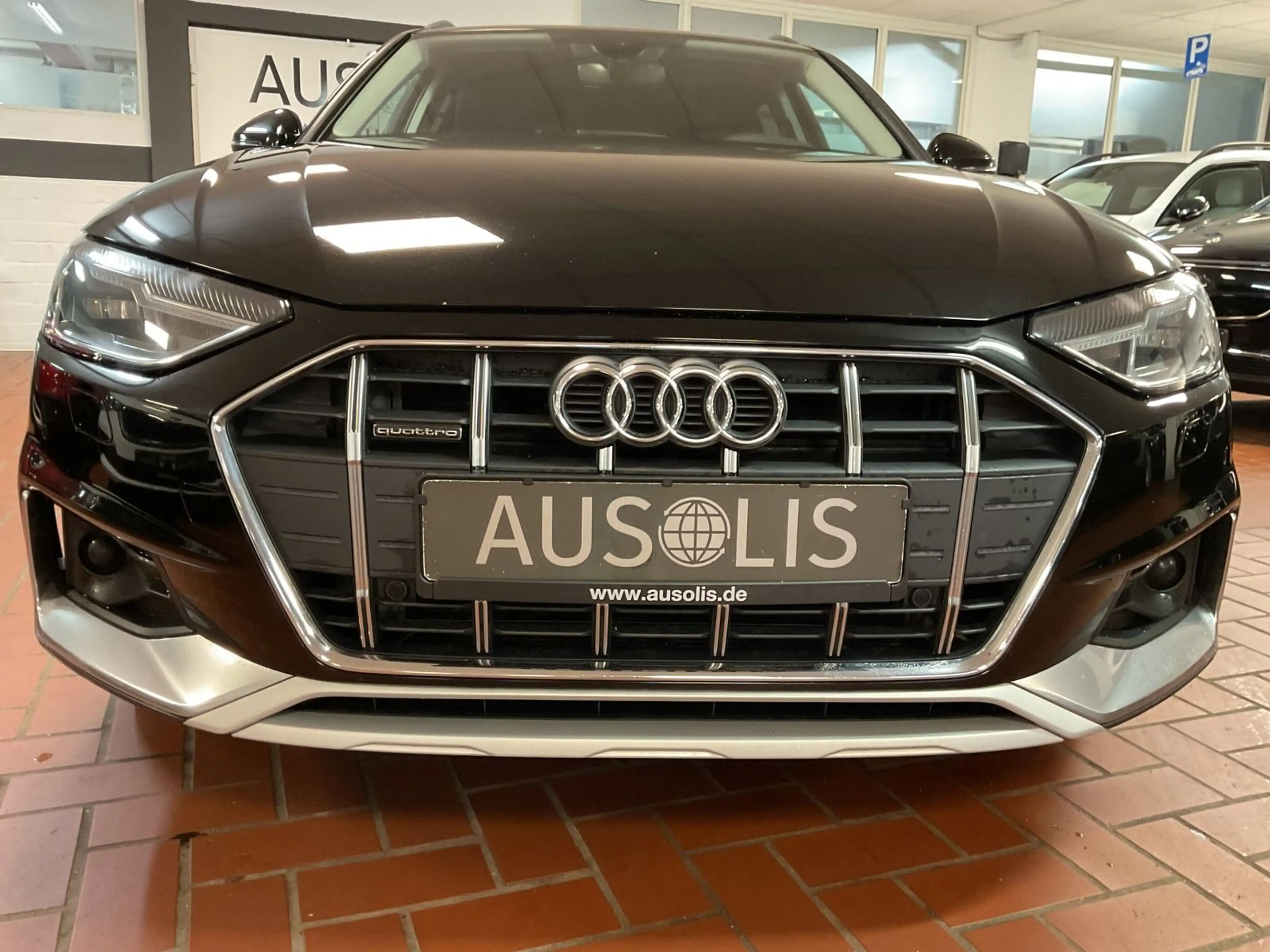 Audi A4 allroad Allroad  40 TDI quattro LED,Navi,Standheizung — photo 3