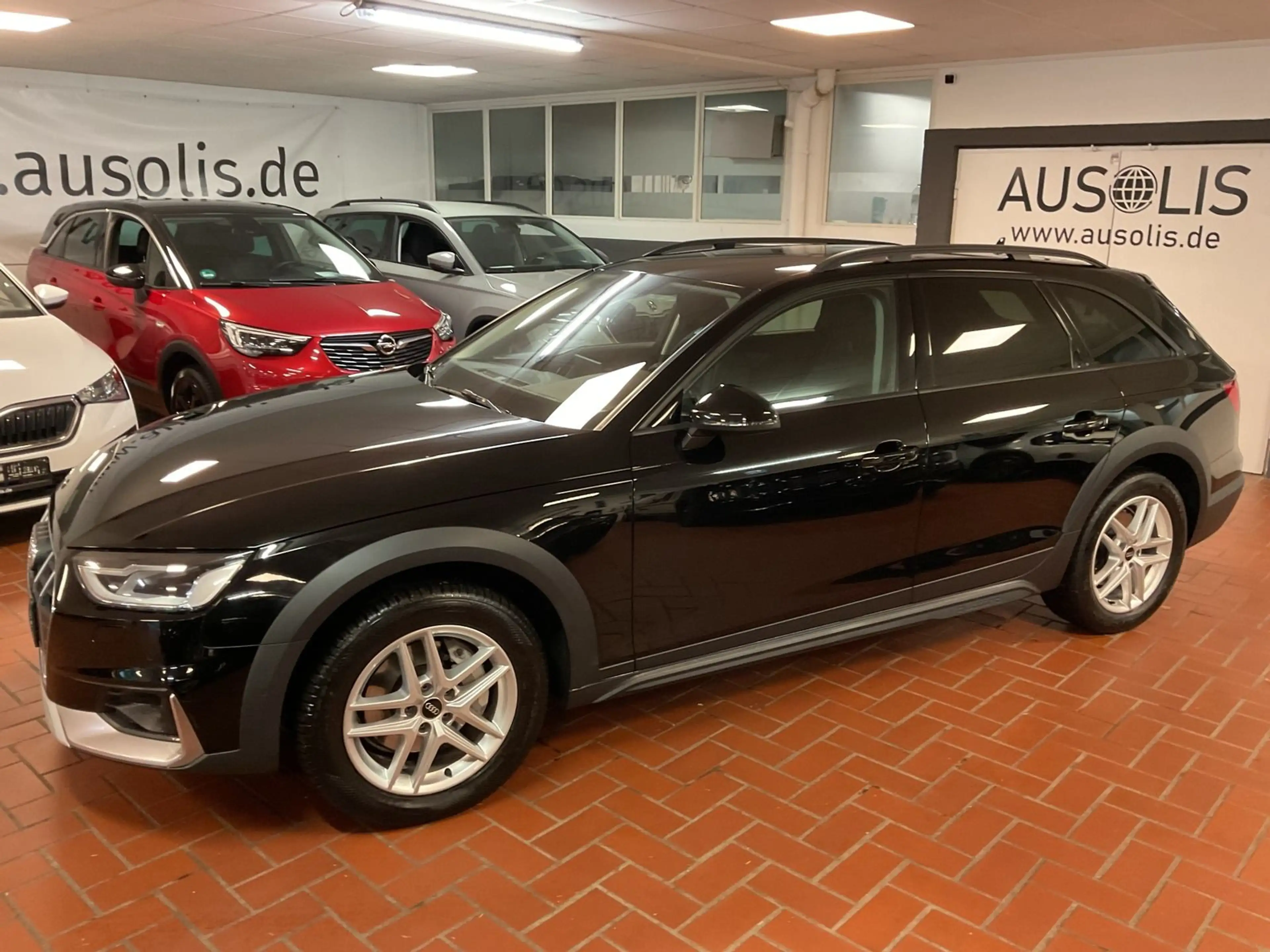 Audi A4 allroad Allroad  40 TDI quattro LED,Navi,Standheizung — photo 2