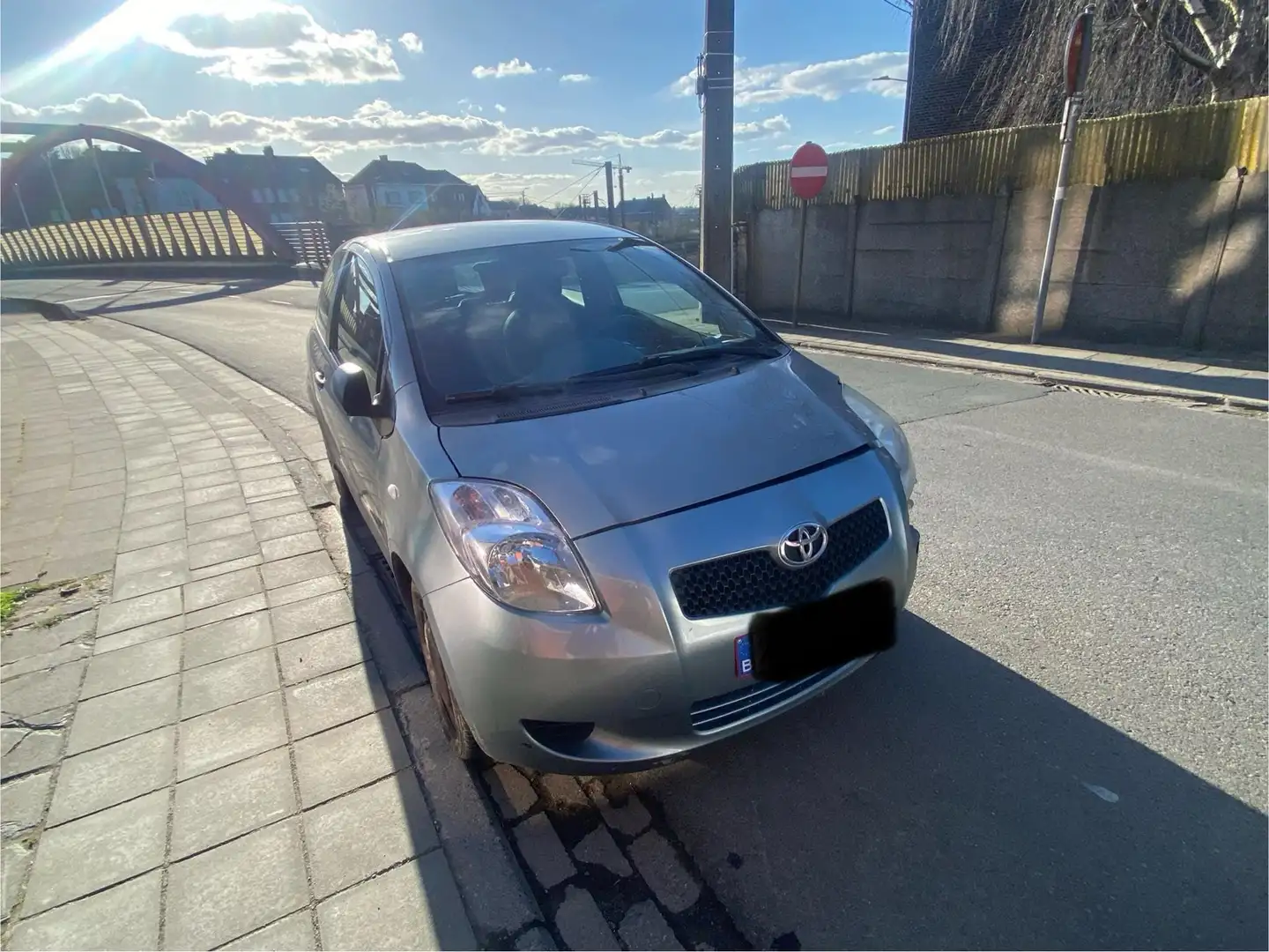 Toyota Yaris Grijs - 1