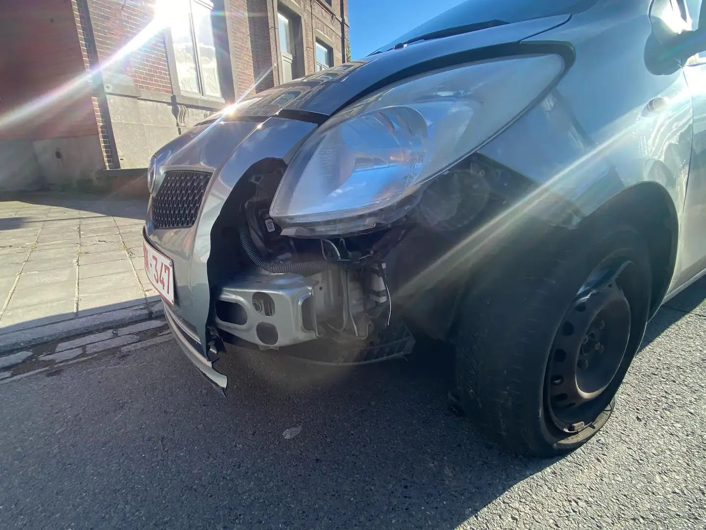 Toyota Yaris Grijs - 2
