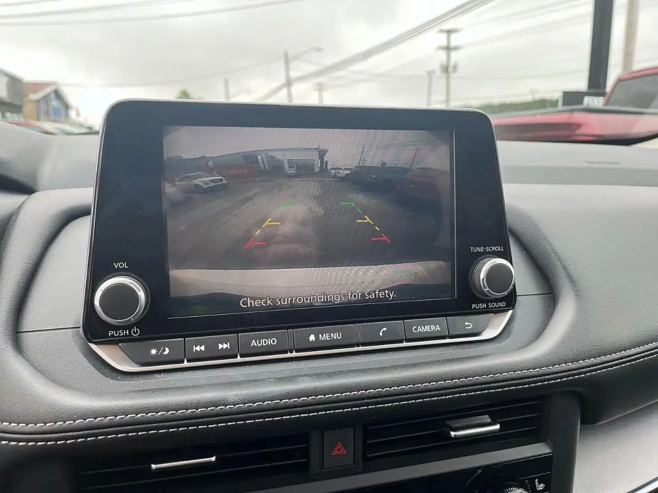 Nissan Rogue снимка Nissan Rogue