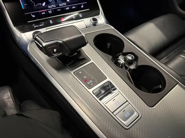 Audi A6 view 22