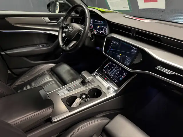 Audi A6 view 14