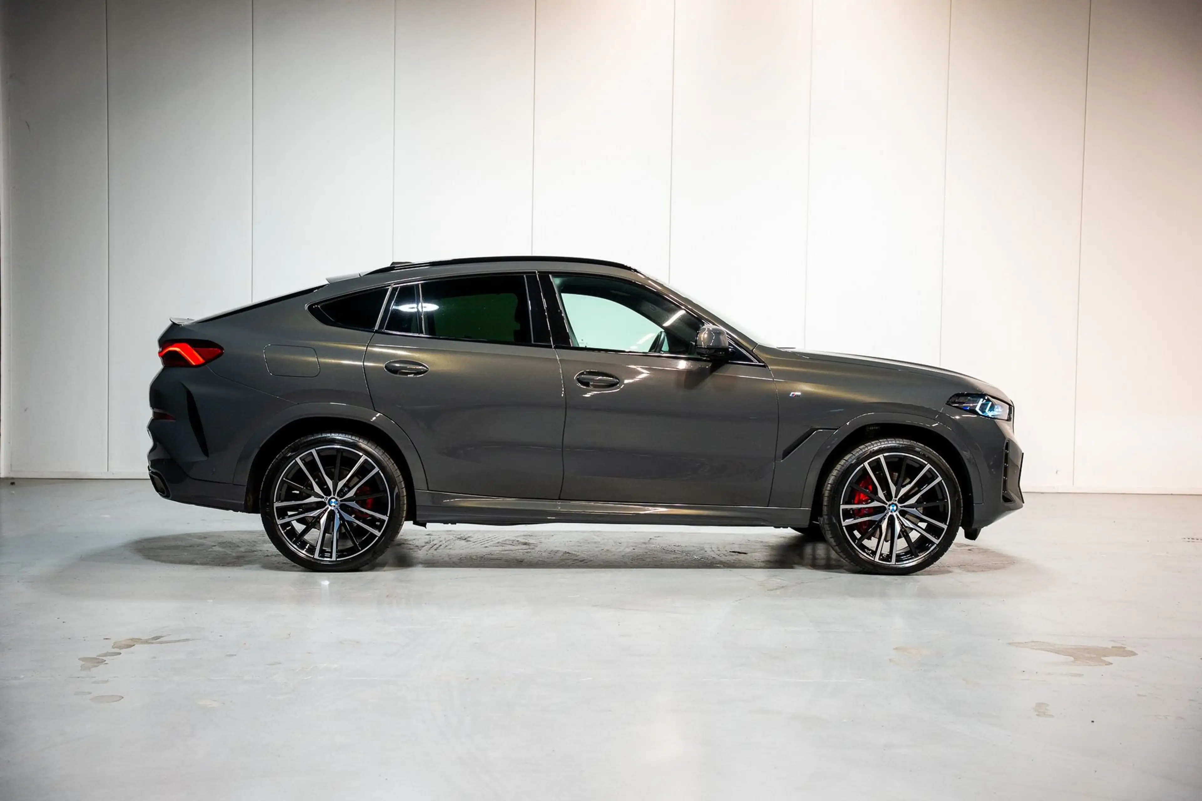BMW X6 xDrive30d / M Sport — photo 2