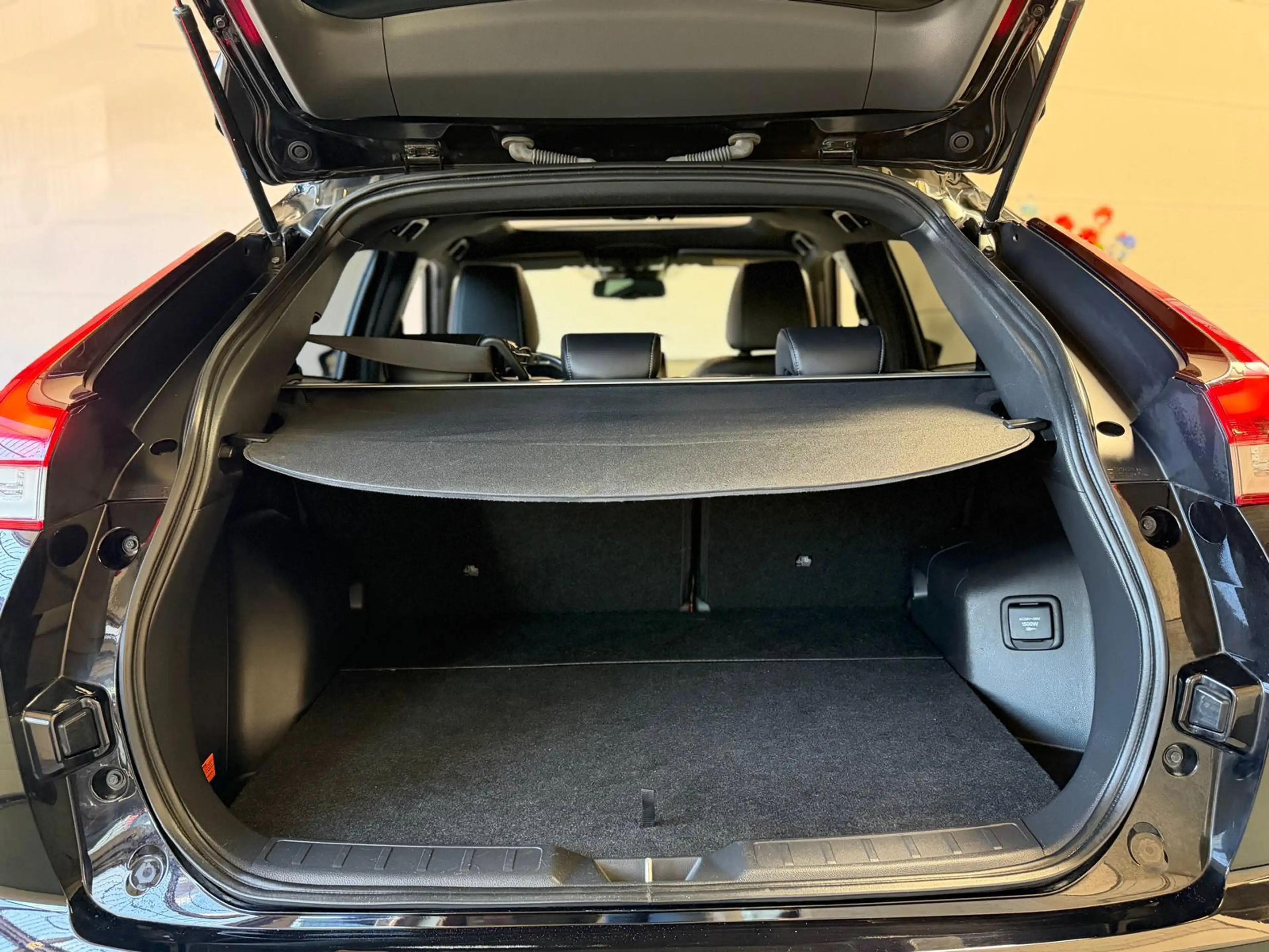 Mitsubishi Eclipse Cross 2.4 PHEV Instyle, Dealer onderhouden, Pano, Camera — photo 35