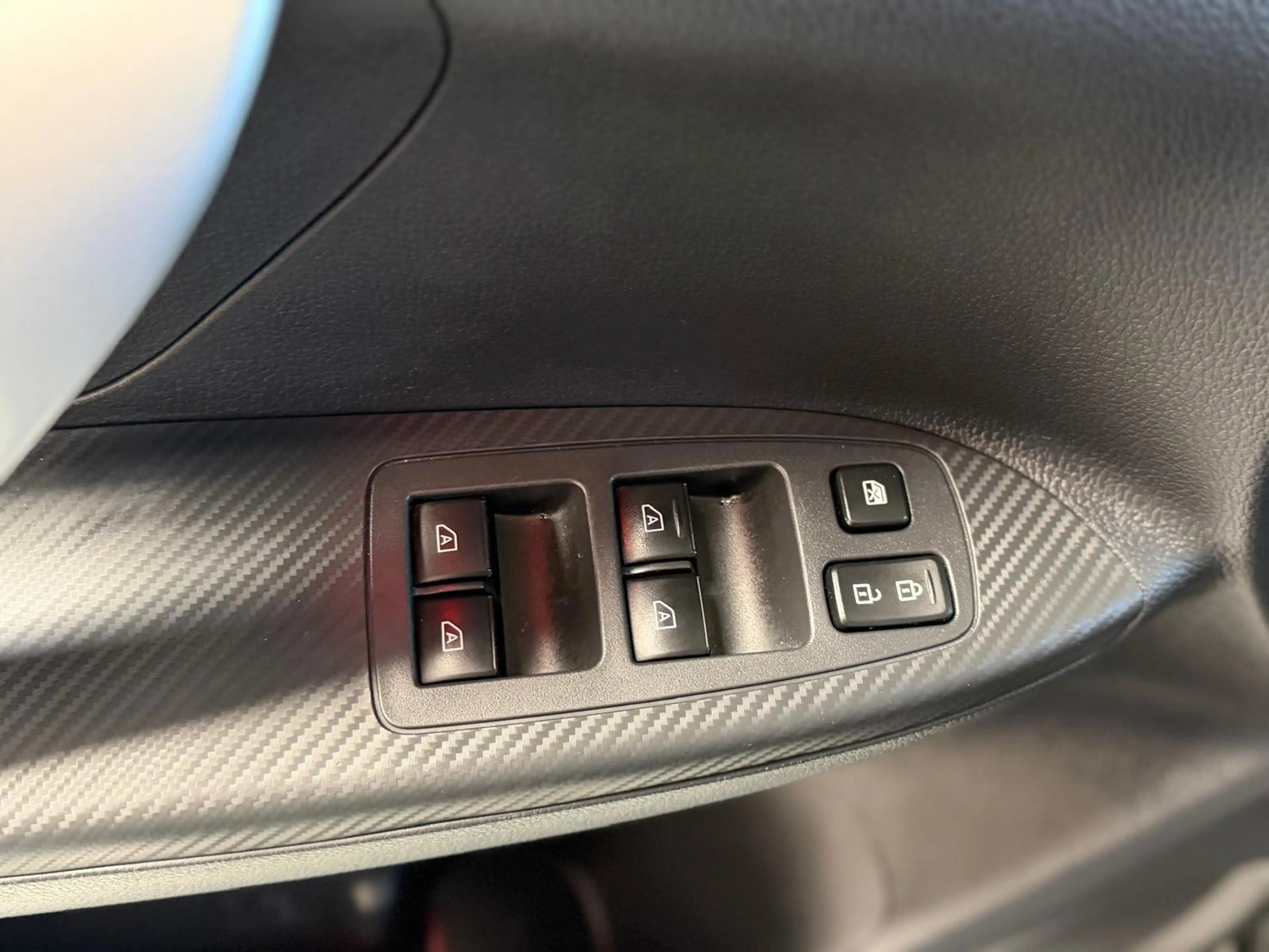 Mitsubishi Eclipse Cross 2.4 PHEV Instyle, Dealer onderhouden, Pano, Camera — photo 32