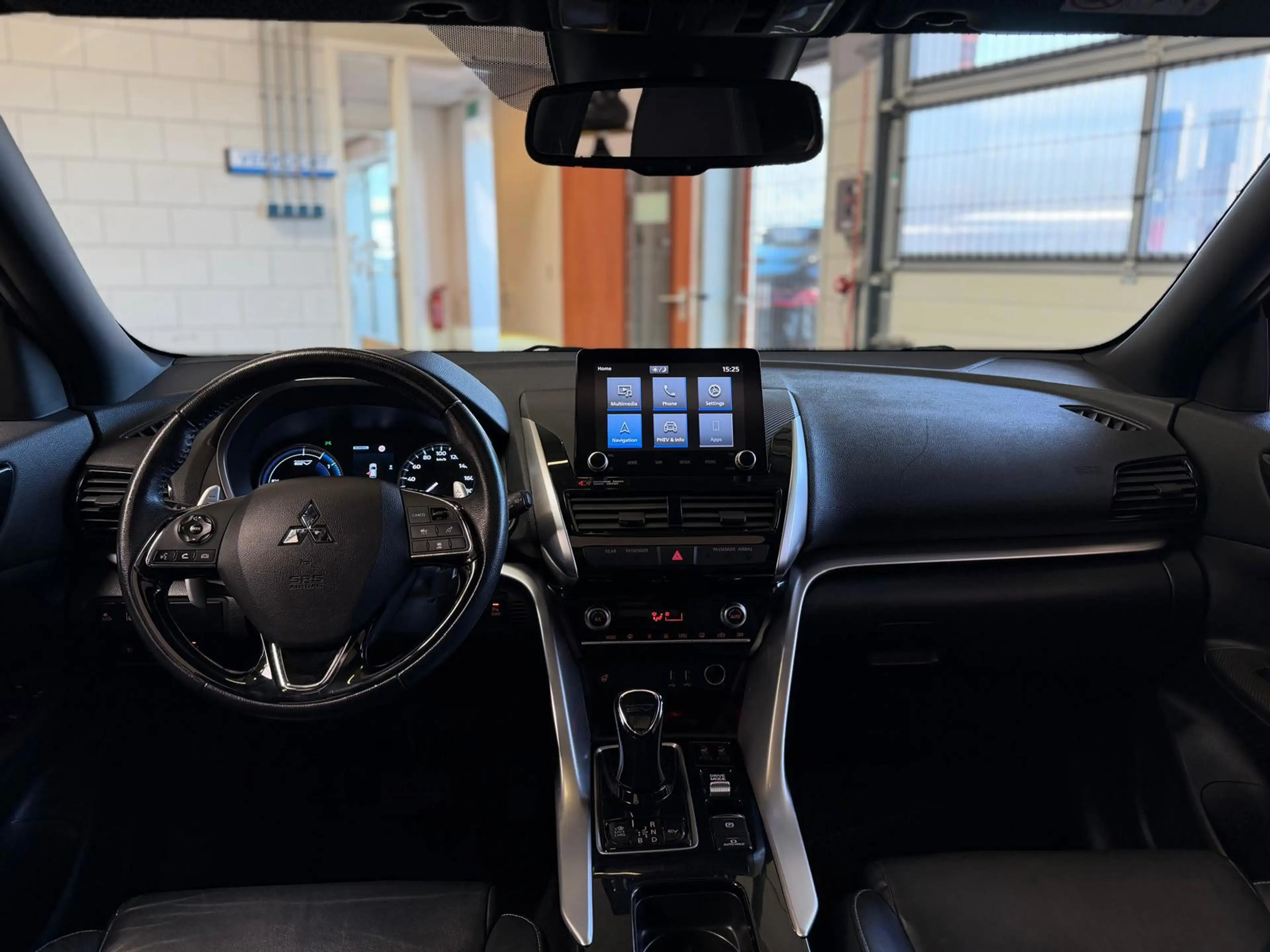 Mitsubishi Eclipse Cross 2.4 PHEV Instyle, Dealer onderhouden, Pano, Camera — photo 13