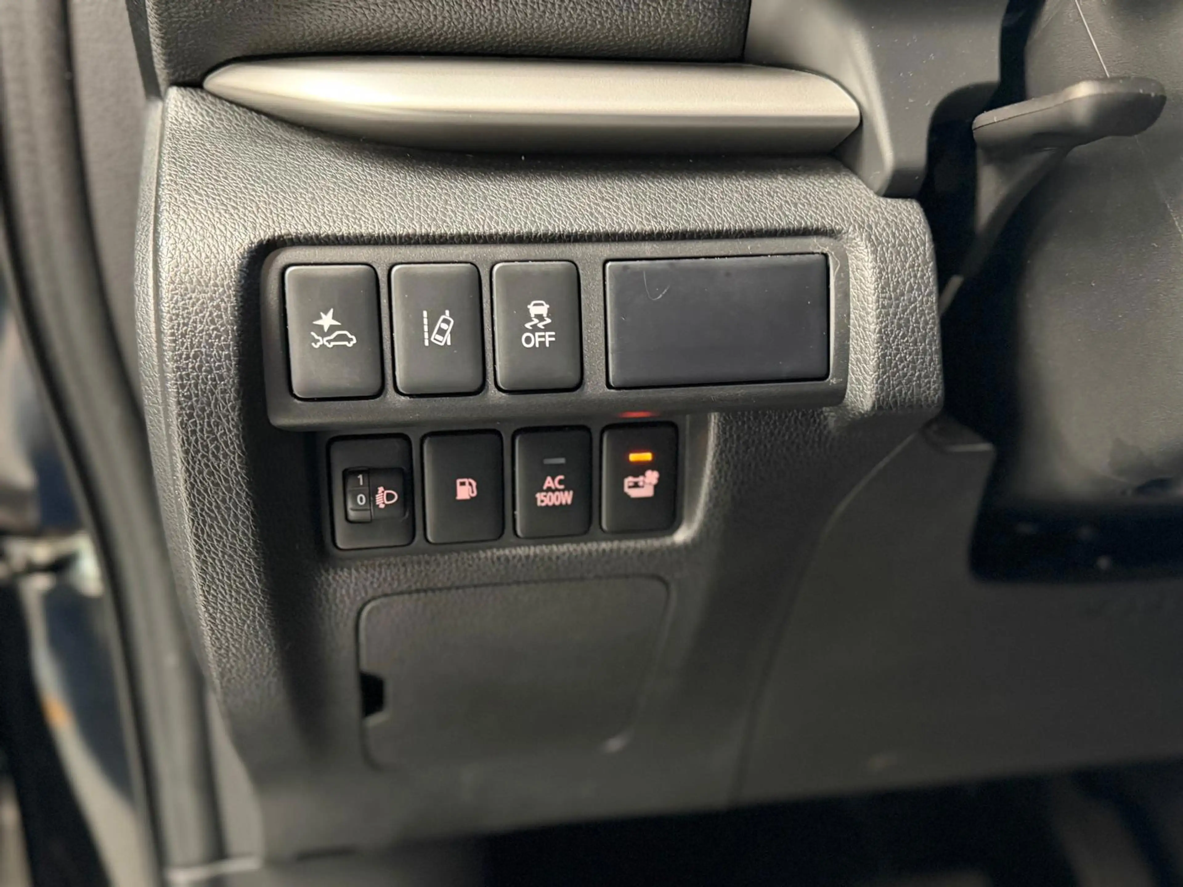 Mitsubishi Eclipse Cross 2.4 PHEV Instyle, Dealer onderhouden, Pano, Camera — photo 34