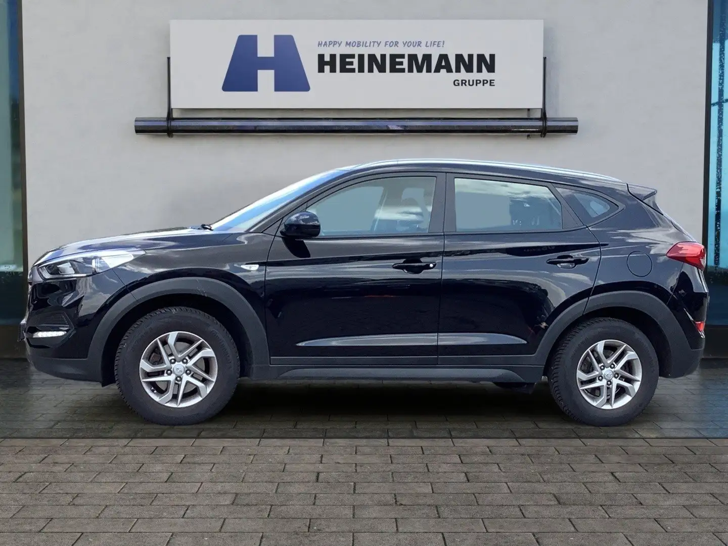 Hyundai TUCSON 1.6 GD Navi / RFK / Klima / Tempomat Schwarz - 2