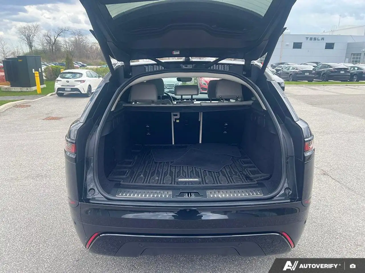 Land Rover Range Rover Velar снимка Land Rover Range Rover Velar