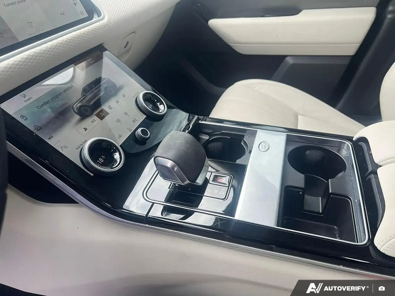 Land Rover Range Rover Velar снимка Land Rover Range Rover Velar