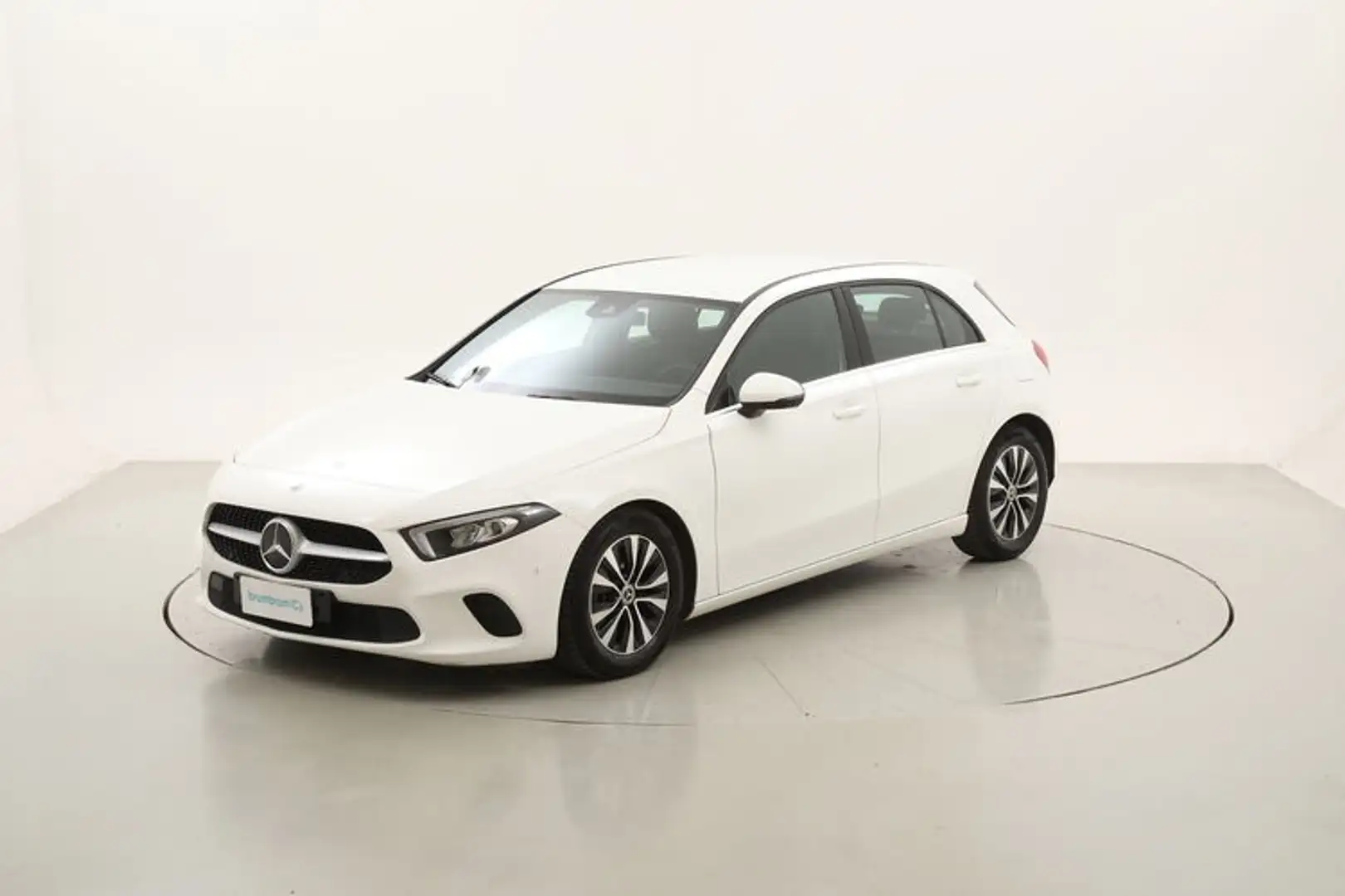 Mercedes-Benz A 180 180d Business Extra 2.0 Diesel 116CV Beyaz - 1