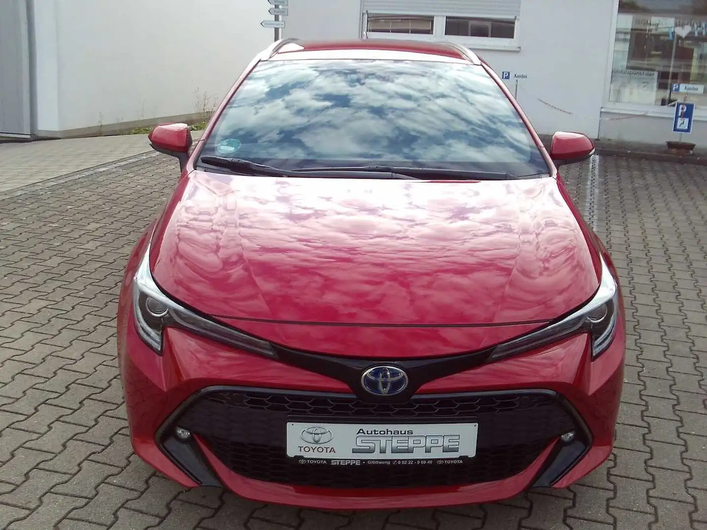 Toyota Corolla Touring Sports Hybrid 2.0 Team Deutschland Rot - 1