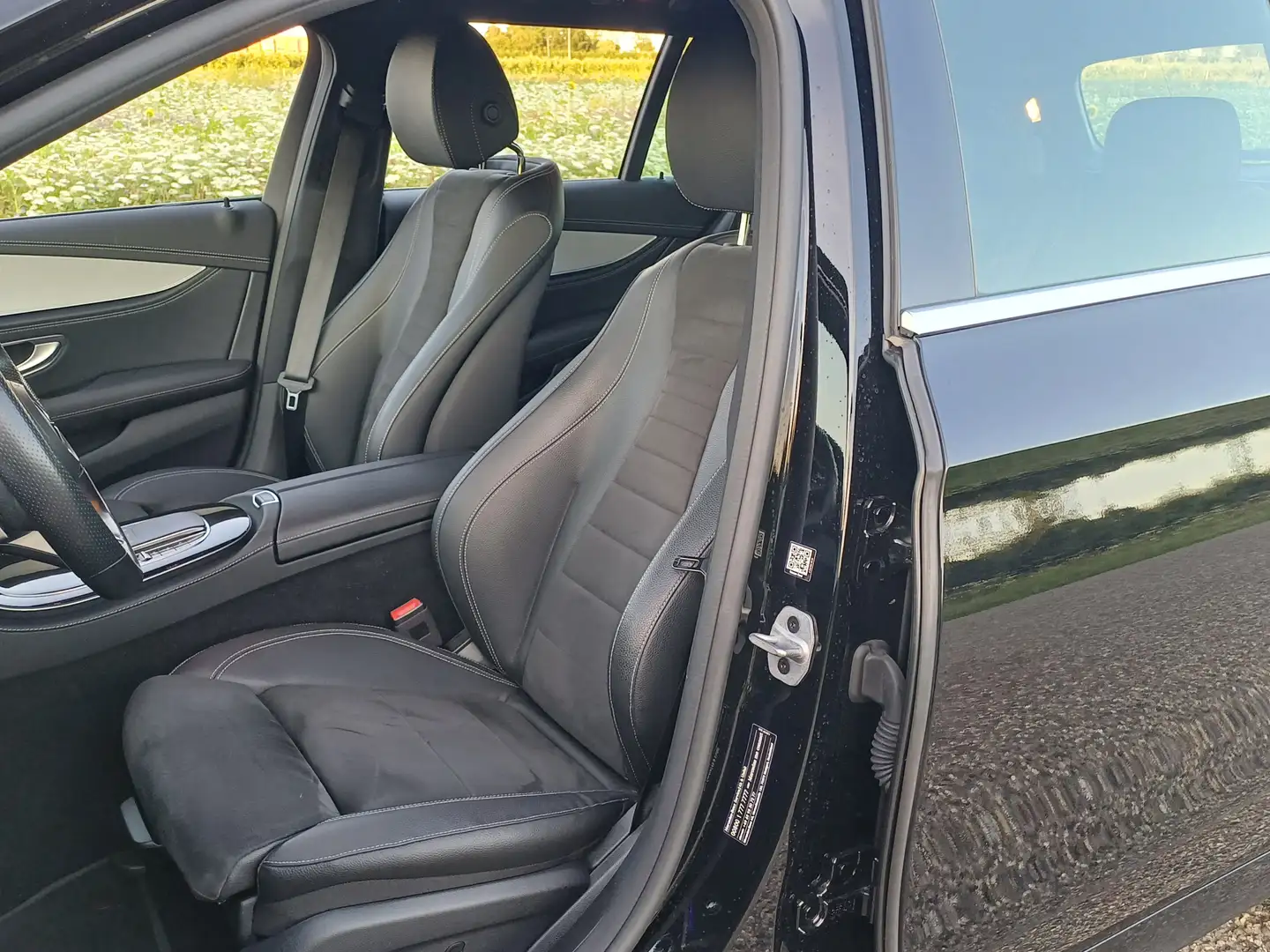 Mercedes-Benz E 300 Estate e AMG Line /AMG Line/Prachtige auto/Lage KM Noir - 2