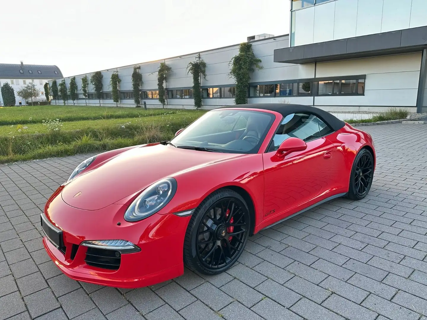 Porsche 991 4 GTS Cabrio/Approved/Sitzklima,Leder... Rot - 1