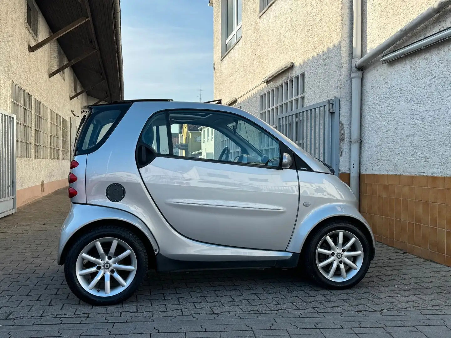 smart forTwo fortwo Passion*Autom.*el.SD*Sitzh.*Klima*TüV Silber - 2