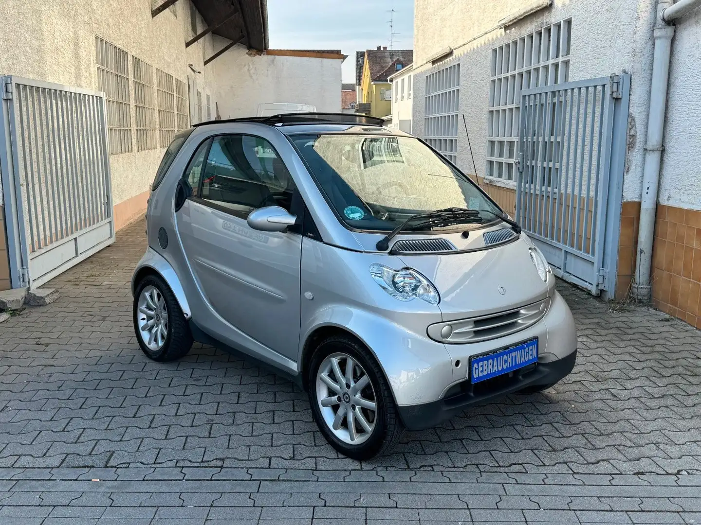 smart forTwo fortwo Passion*Autom.*el.SD*Sitzh.*Klima*TüV Silber - 1