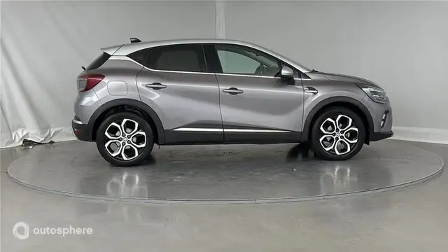 Renault Captur view 4