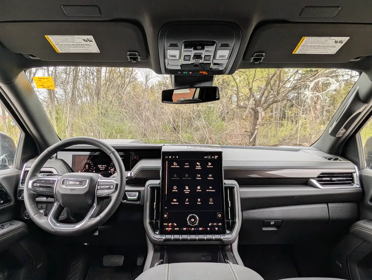 GMC Yukon снимка GMC Yukon