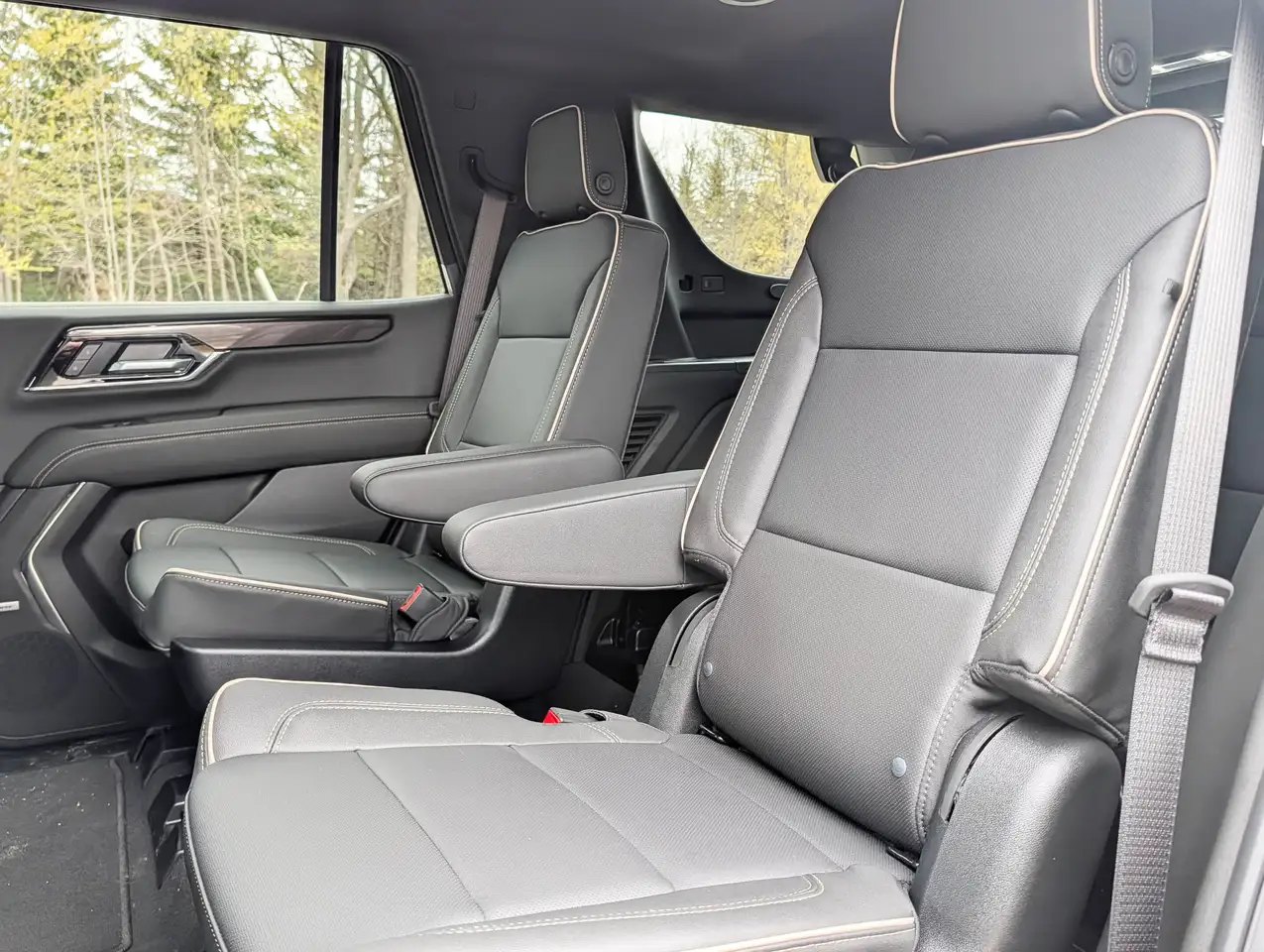 GMC Yukon снимка GMC Yukon