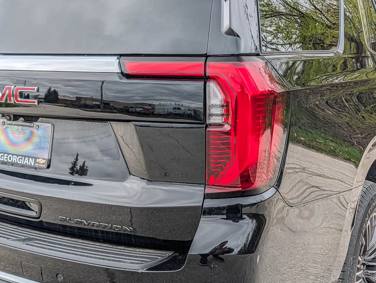 GMC Yukon снимка GMC Yukon