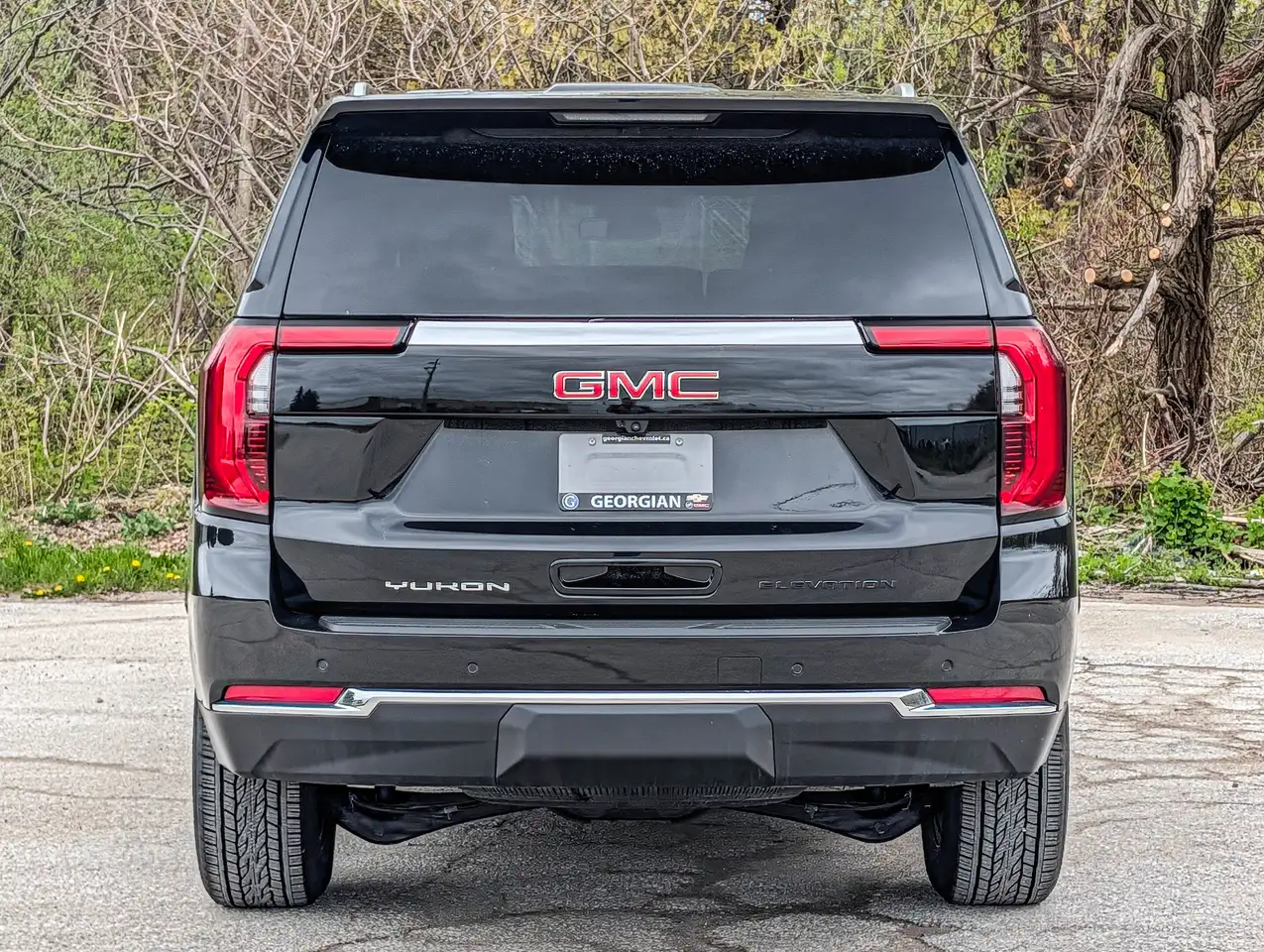 GMC Yukon снимка GMC Yukon