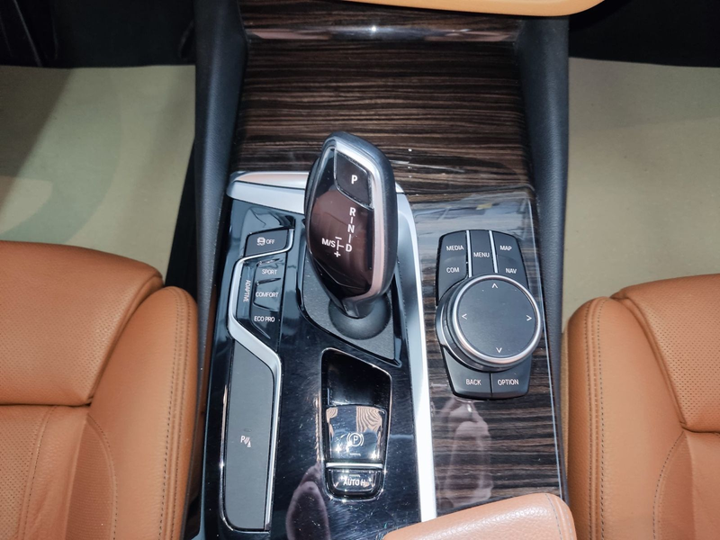 BMW 520 d xDrive Sport Line ***MOTOR-85.000K*** — photo 23
