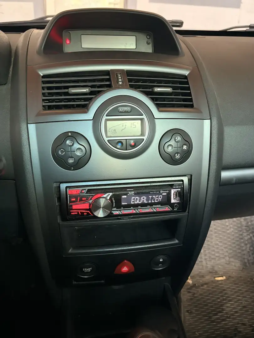 Renault Megane - 2
