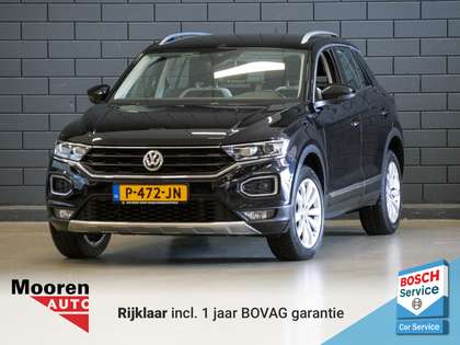 Volkswagen T-Roc 1.5 TSI 150PK Automaat Sport | TREKHAAK | CAMERA |