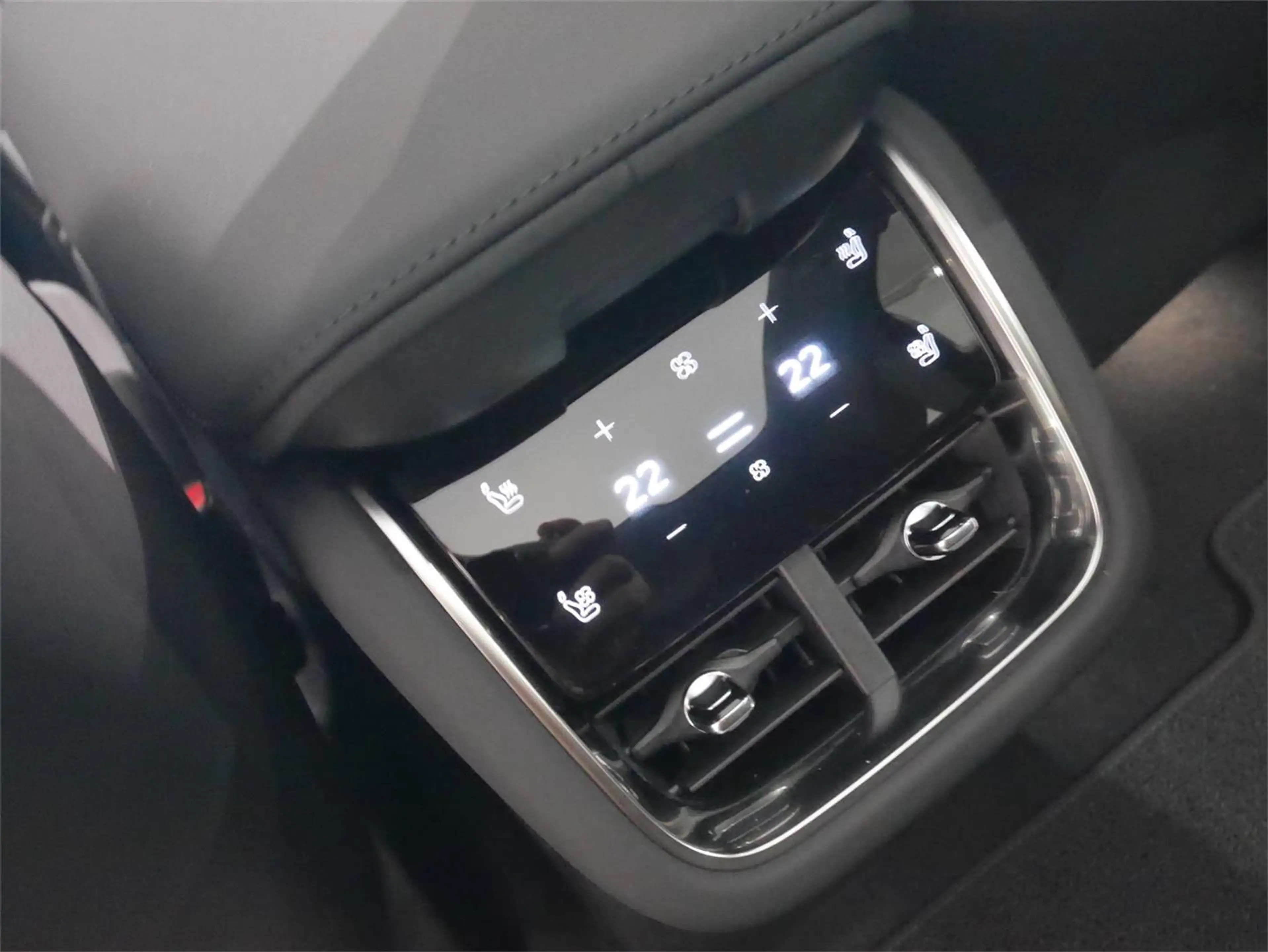 Volvo ES90 Single Extended Range Ultra — photo 11