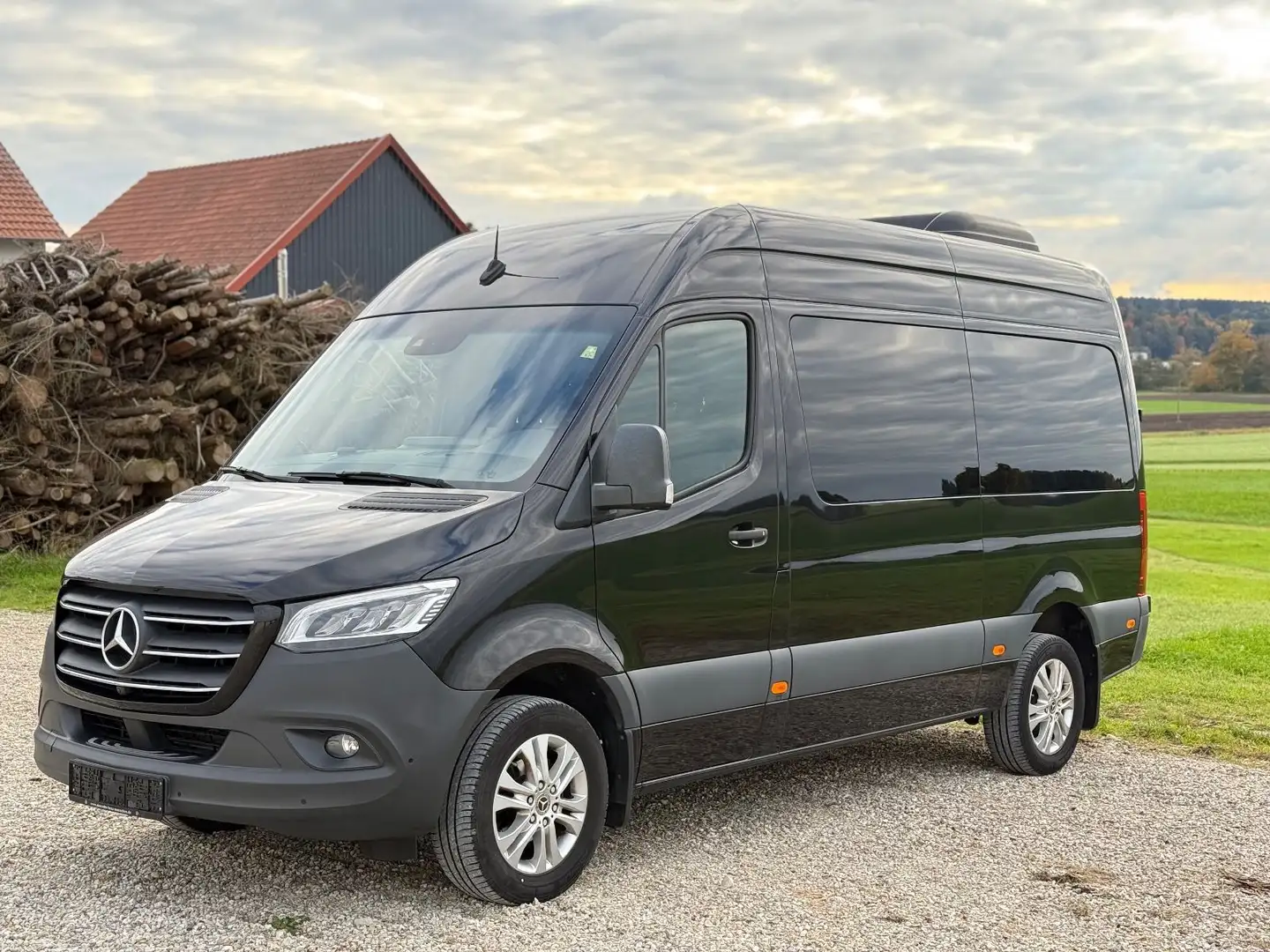 Mercedes-Benz Sprinter III Tourer RWD/AWD 319 CDI L2 3,0 V6 Schwarz - 2