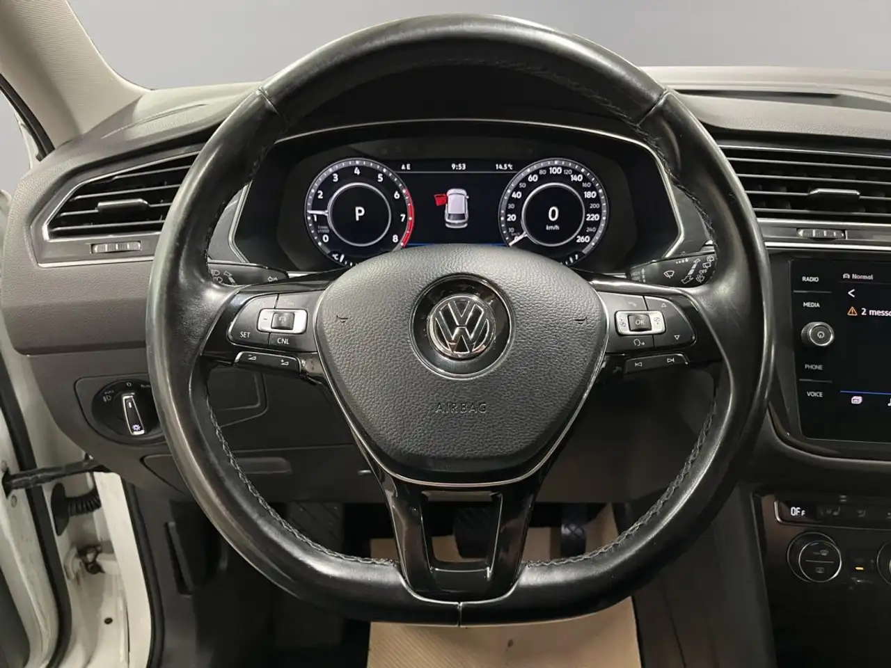 Volkswagen Tiguan снимка Volkswagen Tiguan